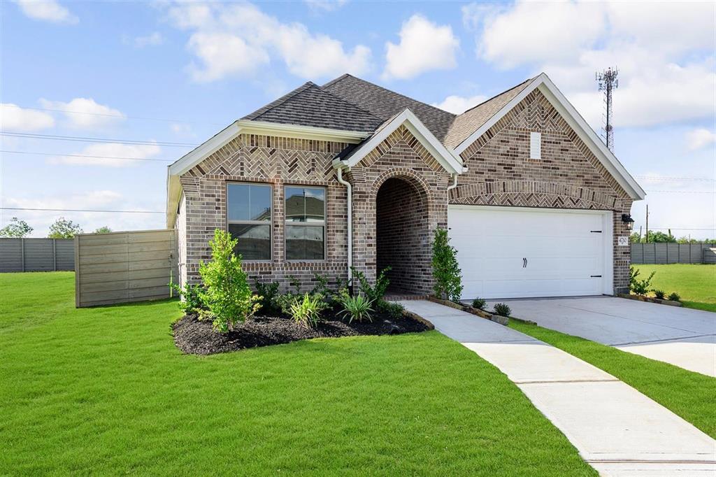 4710 1 Crest Hill Drive, Manvel, Texas 77578, 4 Bedrooms Bedrooms, 6 Rooms Rooms,2 BathroomsBathrooms,Single-family,For Sale,Crest Hill,21684814