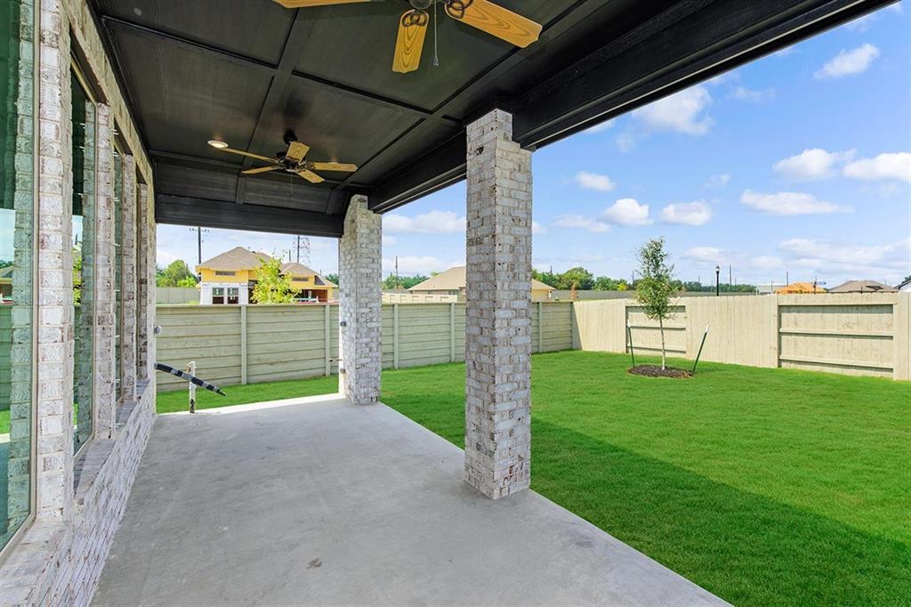 2003 1 Oak Leaf Court, Manvel, Texas 77578, 4 Bedrooms Bedrooms, 7 Rooms Rooms,3 BathroomsBathrooms,Single-family,For Sale,Oak Leaf,86887025