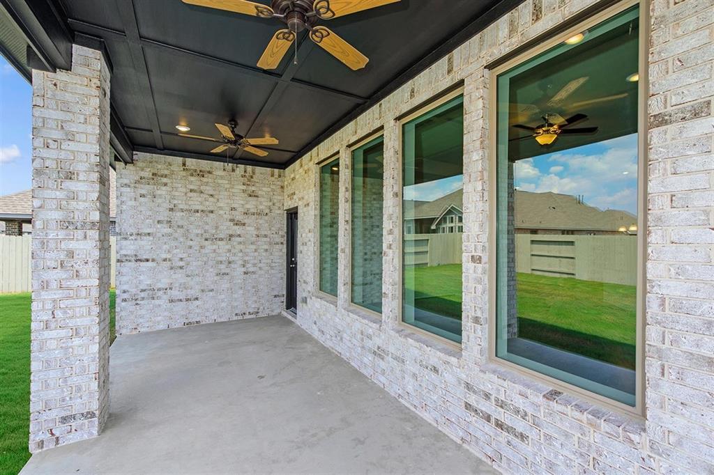 2003 1 Oak Leaf Court, Manvel, Texas 77578, 4 Bedrooms Bedrooms, 7 Rooms Rooms,3 BathroomsBathrooms,Single-family,For Sale,Oak Leaf,86887025