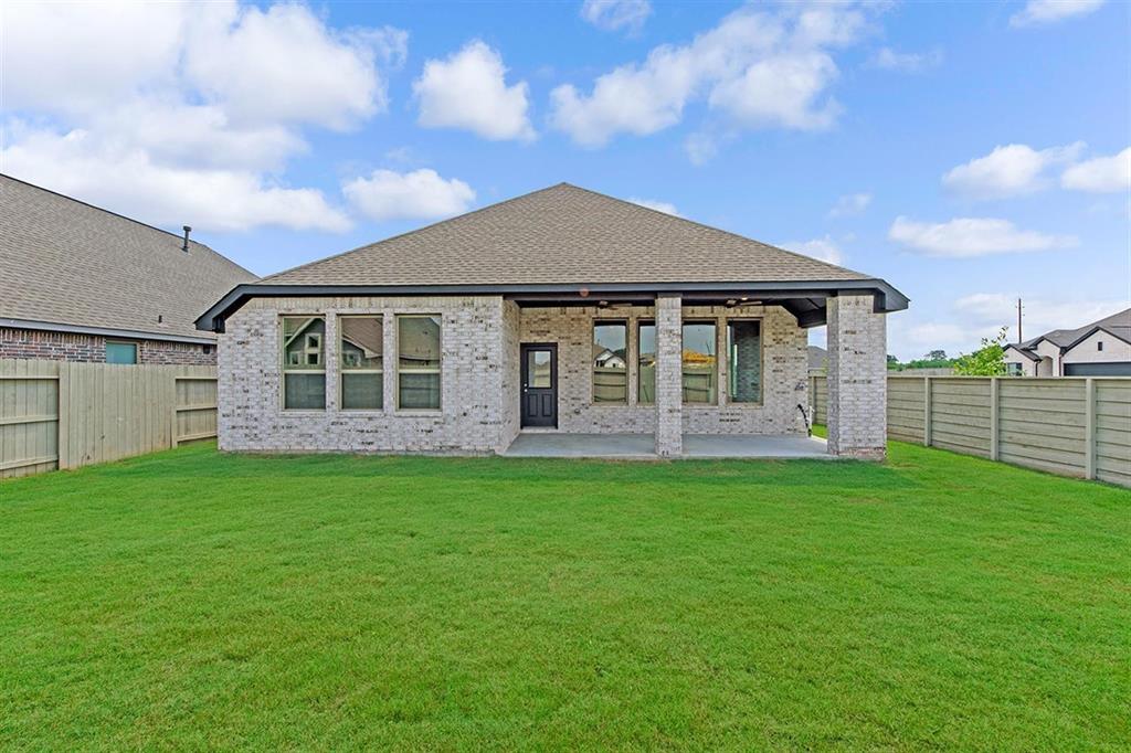 2003 1 Oak Leaf Court, Manvel, Texas 77578, 4 Bedrooms Bedrooms, 7 Rooms Rooms,3 BathroomsBathrooms,Single-family,For Sale,Oak Leaf,86887025