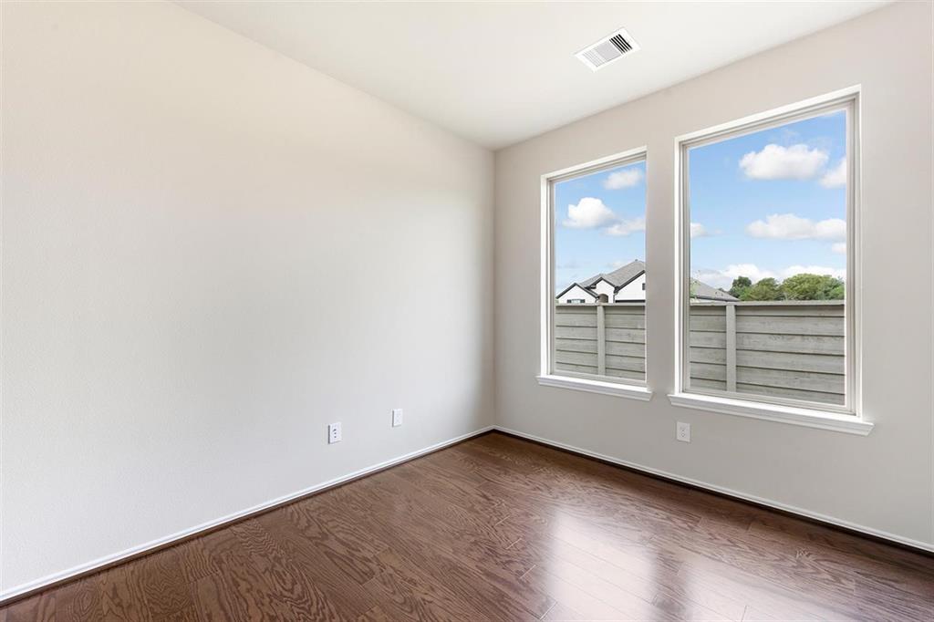 2003 1 Oak Leaf Court, Manvel, Texas 77578, 4 Bedrooms Bedrooms, 7 Rooms Rooms,3 BathroomsBathrooms,Single-family,For Sale,Oak Leaf,86887025