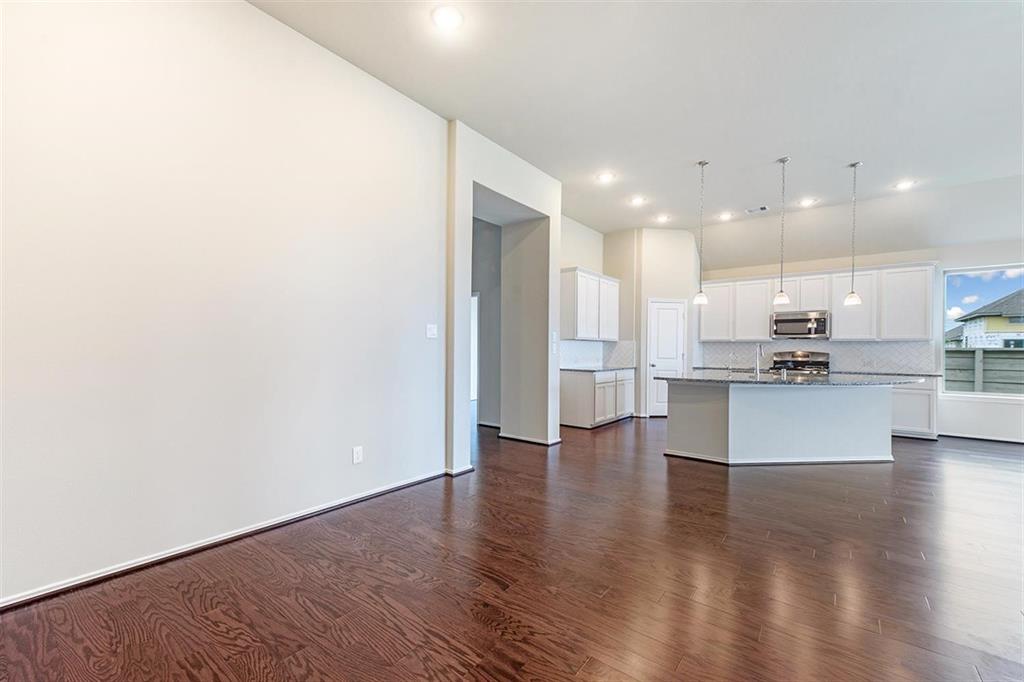 2003 1 Oak Leaf Court, Manvel, Texas 77578, 4 Bedrooms Bedrooms, 7 Rooms Rooms,3 BathroomsBathrooms,Single-family,For Sale,Oak Leaf,86887025