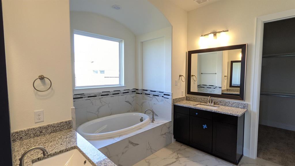 6106 1.5 Caddo Bend Drive, Manvel, Texas 77578, 4 Bedrooms Bedrooms, 10 Rooms Rooms,3 BathroomsBathrooms,Single-family,For Sale,Caddo Bend,70211666