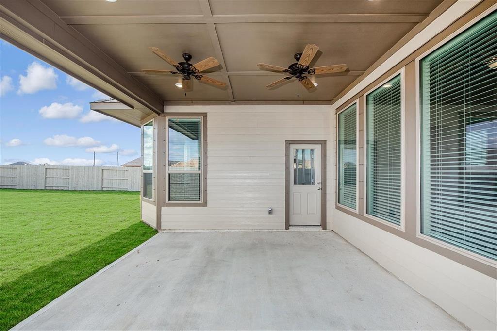 4727 1 Crest Hill Drive, Manvel, Texas 77578, 4 Bedrooms Bedrooms, 6 Rooms Rooms,2 BathroomsBathrooms,Single-family,For Sale,Crest Hill,56234175