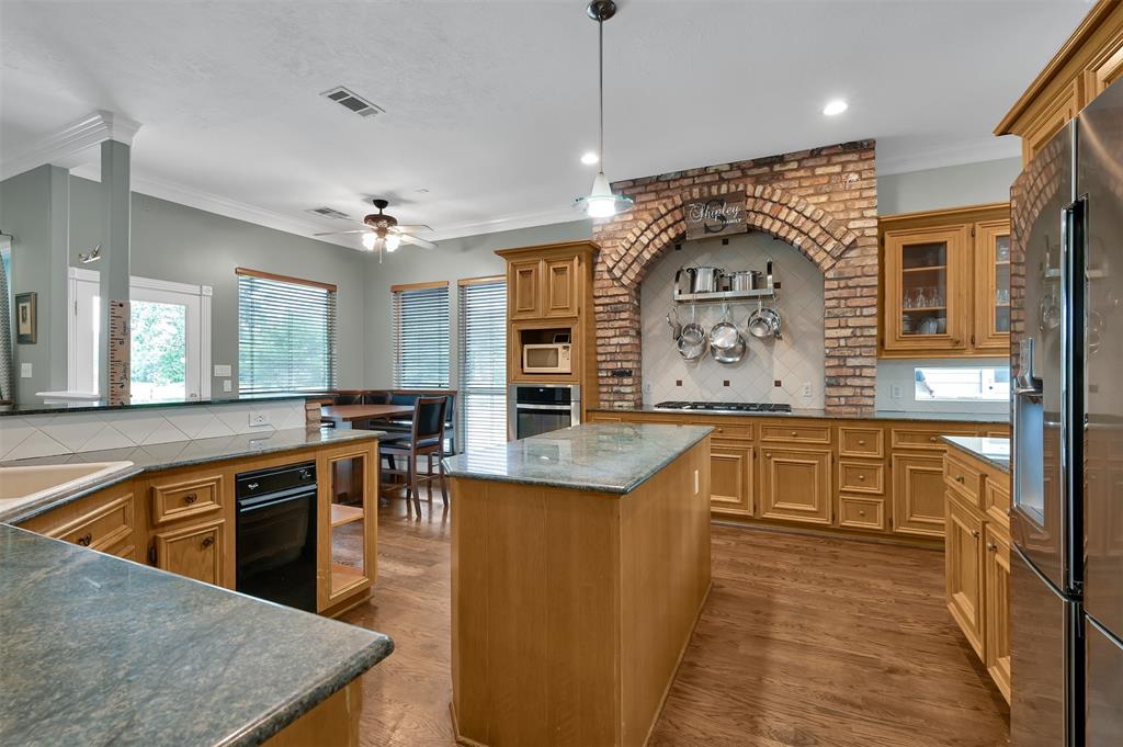 30510 2 Sugar Bend Drive, Magnolia, Texas 77355, 3 Bedrooms Bedrooms, 8 Rooms Rooms,3 BathroomsBathrooms,Country Homes/acreage,For Sale,Sugar Bend,56283782