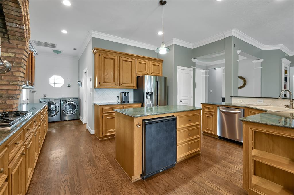 30510 2 Sugar Bend Drive, Magnolia, Texas 77355, 3 Bedrooms Bedrooms, 8 Rooms Rooms,3 BathroomsBathrooms,Country Homes/acreage,For Sale,Sugar Bend,56283782
