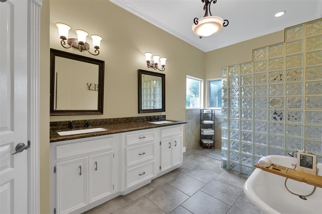 30510 2 Sugar Bend Drive, Magnolia, Texas 77355, 3 Bedrooms Bedrooms, 8 Rooms Rooms,3 BathroomsBathrooms,Country Homes/acreage,For Sale,Sugar Bend,56283782