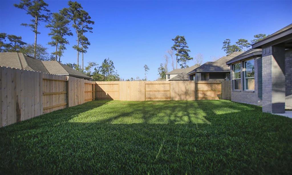 314 2 Highland Bayou Drive, Conroe, Texas 77304, 4 Bedrooms Bedrooms, 5 Rooms Rooms,3 BathroomsBathrooms,Single-family,For Sale,Highland Bayou,14003884