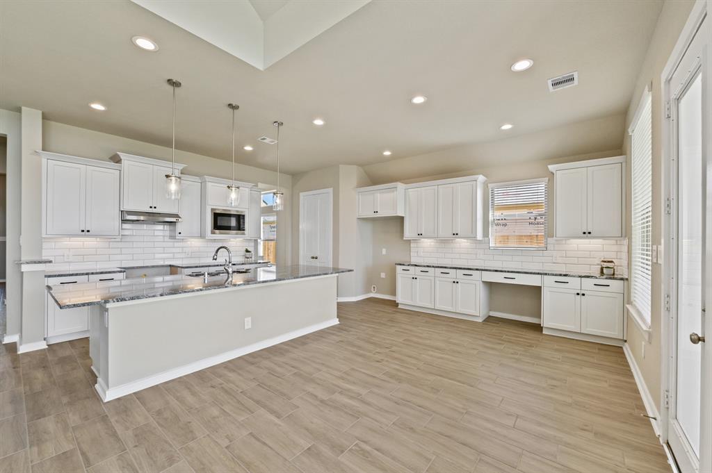 9526 1 Willard Drive, Iowa Colony, Texas 77578, 4 Bedrooms Bedrooms, 6 Rooms Rooms,3 BathroomsBathrooms,Single-family,For Sale,Willard,60257321