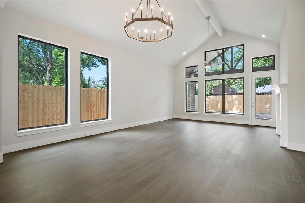 1957 2 Glosridge Drive, Houston, Texas 77055, 4 Bedrooms Bedrooms, 8 Rooms Rooms,4 BathroomsBathrooms,Single-family,For Sale,Glosridge,70918415