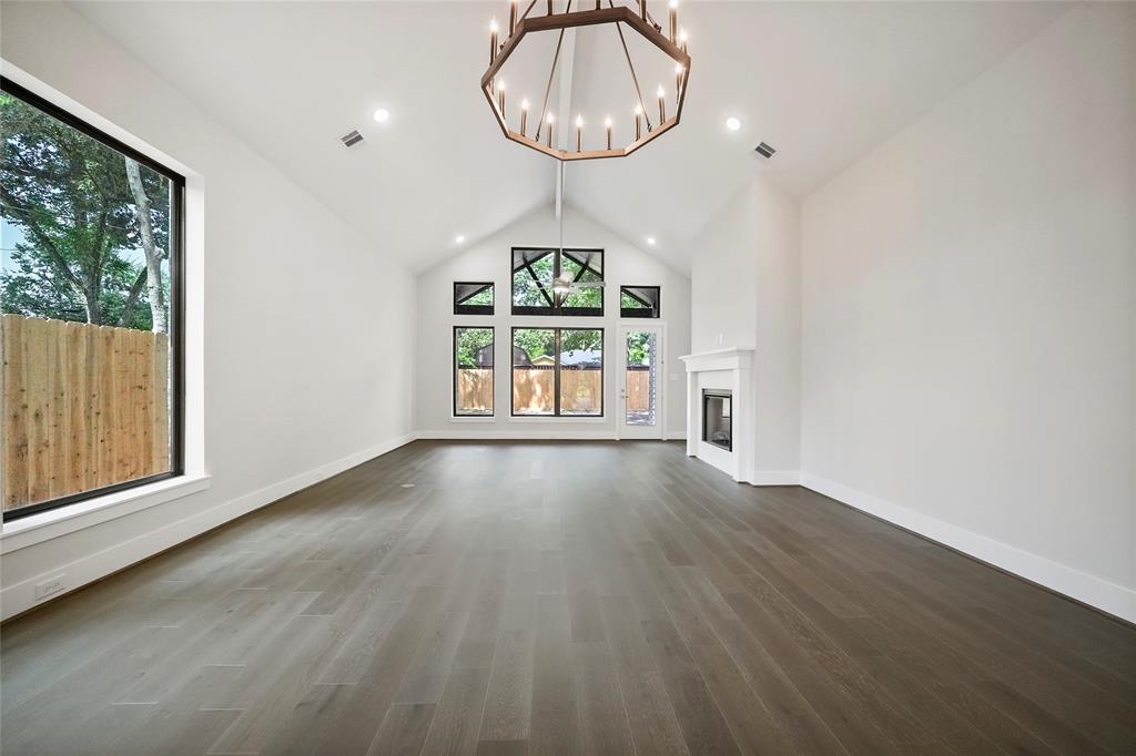 1957 2 Glosridge Drive, Houston, Texas 77055, 4 Bedrooms Bedrooms, 8 Rooms Rooms,4 BathroomsBathrooms,Single-family,For Sale,Glosridge,70918415