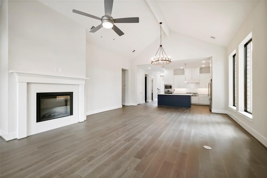 1957 2 Glosridge Drive, Houston, Texas 77055, 4 Bedrooms Bedrooms, 8 Rooms Rooms,4 BathroomsBathrooms,Single-family,For Sale,Glosridge,70918415