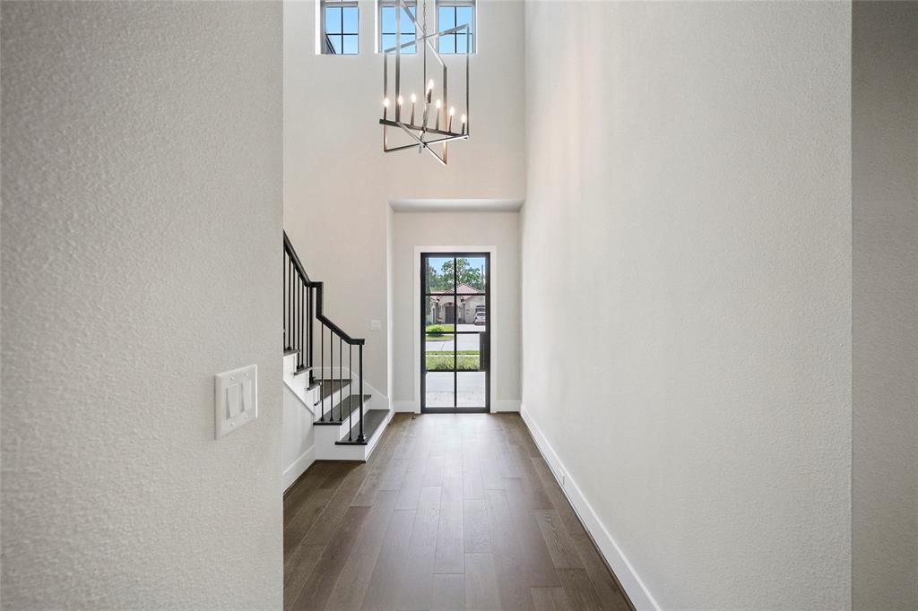1957 2 Glosridge Drive, Houston, Texas 77055, 4 Bedrooms Bedrooms, 8 Rooms Rooms,4 BathroomsBathrooms,Single-family,For Sale,Glosridge,70918415