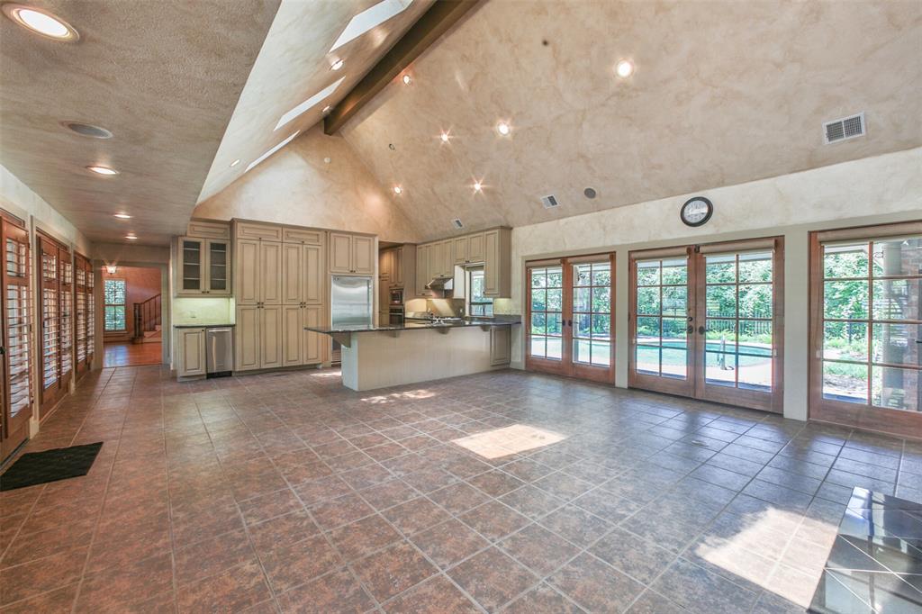 2360 Gun And Rod Circle, Brenham, TX 77833