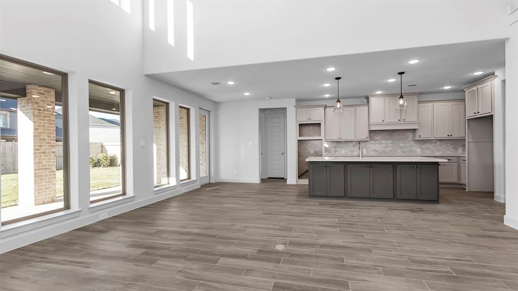 28803 2 Ember Crest Lane, Fulshear, Texas 77441, 5 Bedrooms Bedrooms, 11 Rooms Rooms,4 BathroomsBathrooms,Single-family,For Sale,Ember Crest,62384210