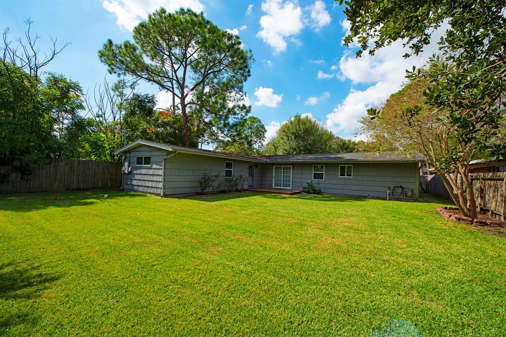 8627 1 McAvoy Drive, Houston, Texas 77074, 3 Bedrooms Bedrooms, 8 Rooms Rooms,2 BathroomsBathrooms,Single-family,For Sale,McAvoy,9669433