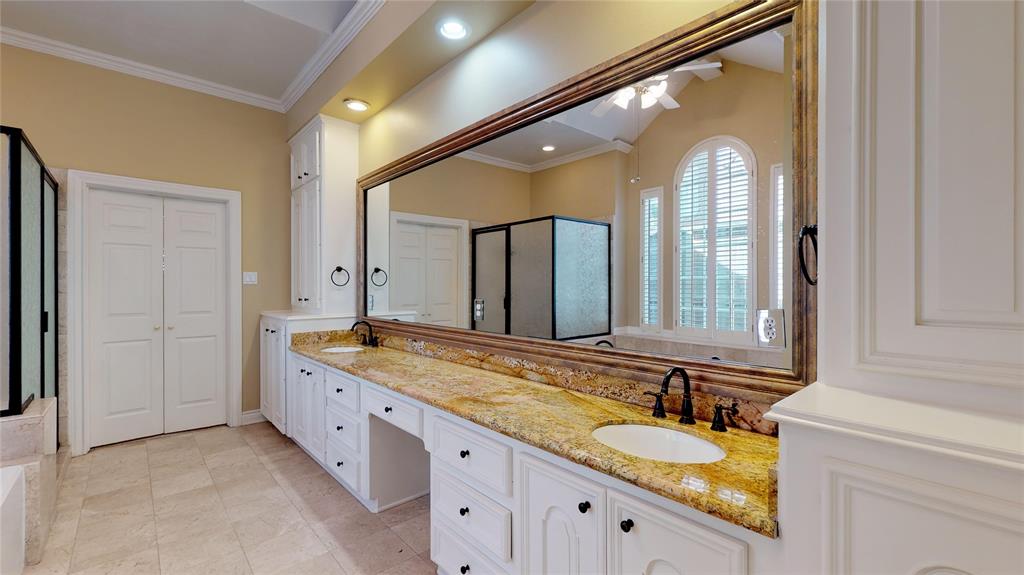 9307 2 Shady Lane Circle, Houston, Texas 77063, 4 Bedrooms Bedrooms, 12 Rooms Rooms,3 BathroomsBathrooms,Single-family,For Sale,Shady Lane,80929847