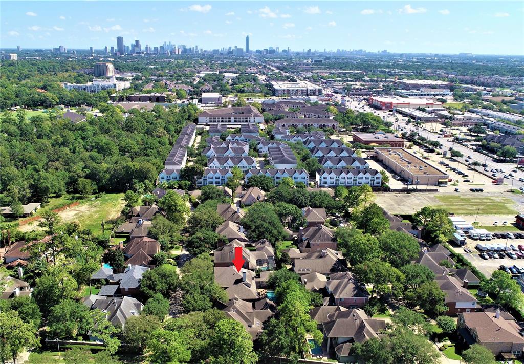 9307 2 Shady Lane Circle, Houston, Texas 77063, 4 Bedrooms Bedrooms, 12 Rooms Rooms,3 BathroomsBathrooms,Single-family,For Sale,Shady Lane,80929847