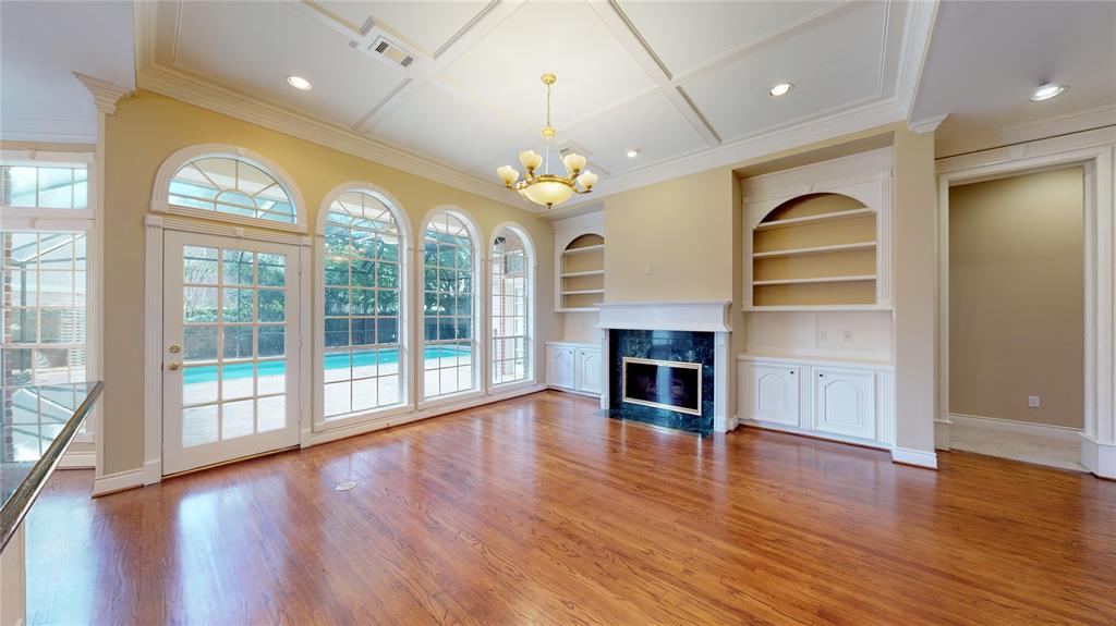9307 2 Shady Lane Circle, Houston, Texas 77063, 4 Bedrooms Bedrooms, 12 Rooms Rooms,3 BathroomsBathrooms,Single-family,For Sale,Shady Lane,80929847