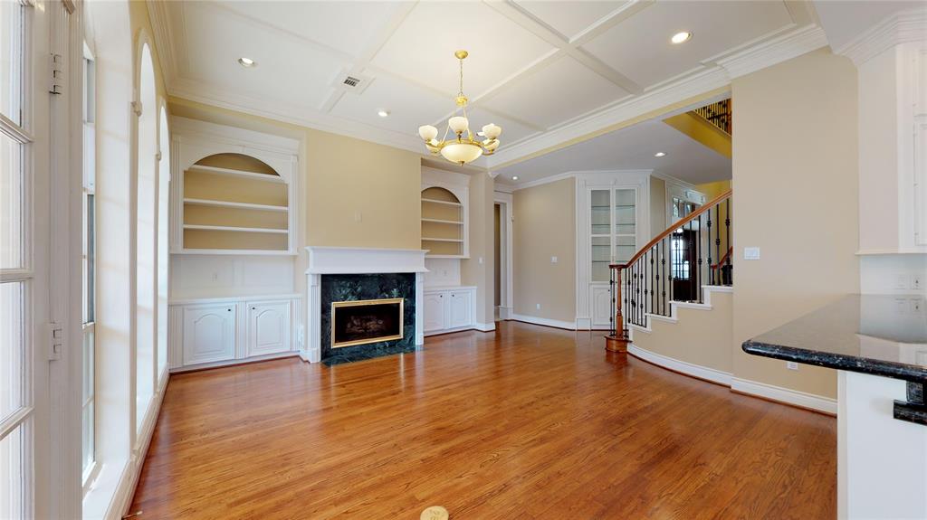 9307 2 Shady Lane Circle, Houston, Texas 77063, 4 Bedrooms Bedrooms, 12 Rooms Rooms,3 BathroomsBathrooms,Single-family,For Sale,Shady Lane,80929847