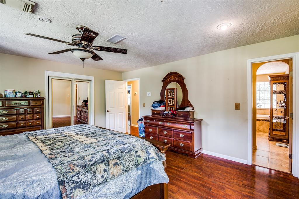 6016 3 Teas Nursery Road, Conroe, Texas 77304, 3 Bedrooms Bedrooms, 12 Rooms Rooms,2 BathroomsBathrooms,Country Homes/acreage,For Sale,Teas Nursery,87301030