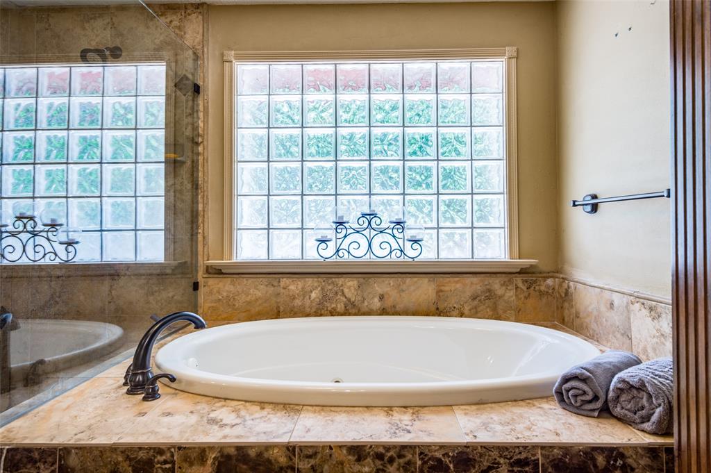 6016 3 Teas Nursery Road, Conroe, Texas 77304, 3 Bedrooms Bedrooms, 12 Rooms Rooms,2 BathroomsBathrooms,Country Homes/acreage,For Sale,Teas Nursery,87301030