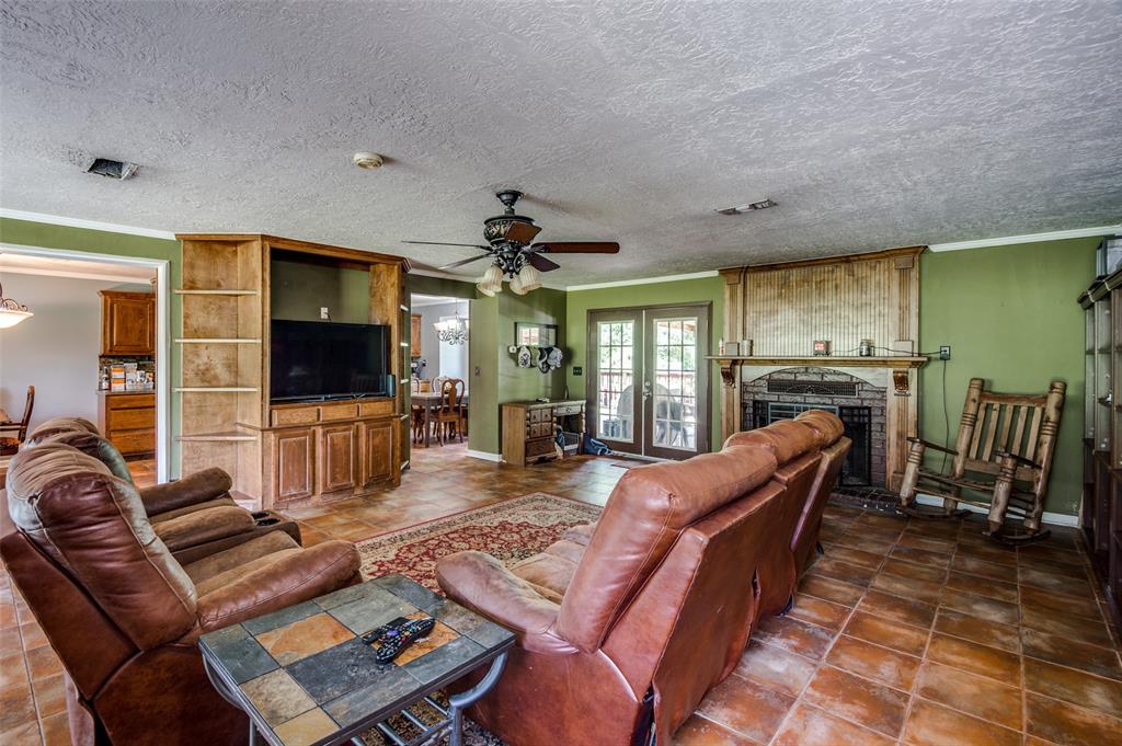 6016 3 Teas Nursery Road, Conroe, Texas 77304, 3 Bedrooms Bedrooms, 12 Rooms Rooms,2 BathroomsBathrooms,Country Homes/acreage,For Sale,Teas Nursery,87301030