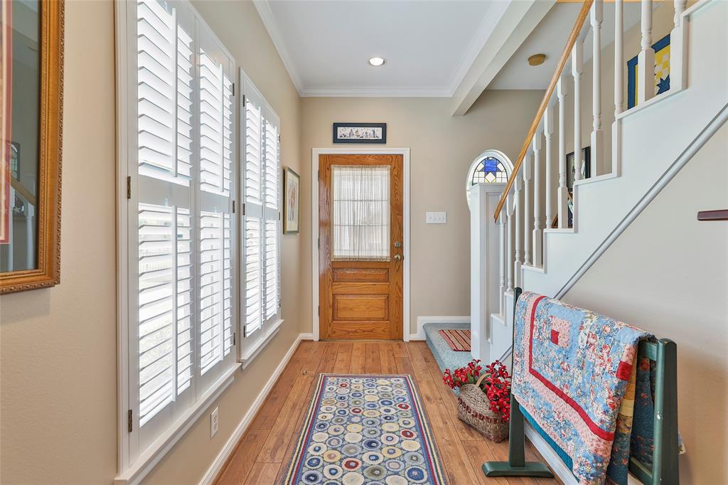 111 2 4th Street, Sugar Land, Texas 77498, 3 Bedrooms Bedrooms, 6 Rooms Rooms,2 BathroomsBathrooms,Single-family,For Sale,4th,77591741
