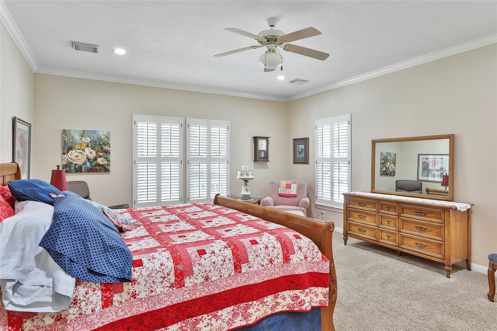 111 2 4th Street, Sugar Land, Texas 77498, 3 Bedrooms Bedrooms, 6 Rooms Rooms,2 BathroomsBathrooms,Single-family,For Sale,4th,77591741