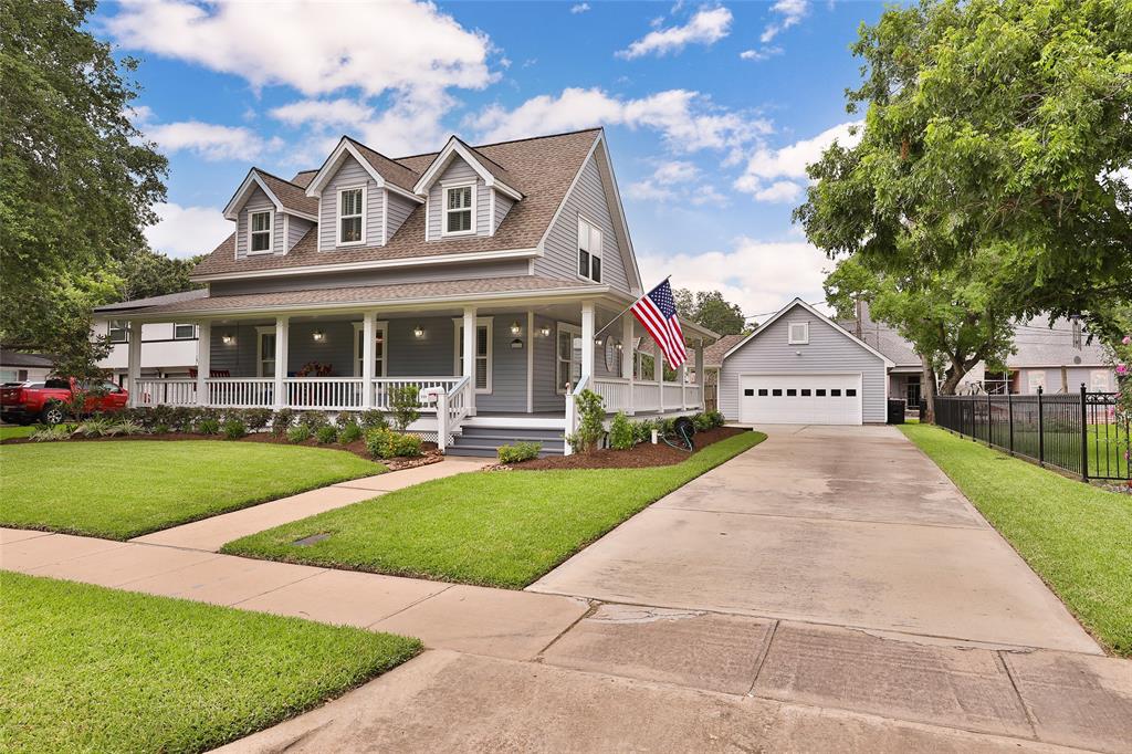 111 2 4th Street, Sugar Land, Texas 77498, 3 Bedrooms Bedrooms, 6 Rooms Rooms,2 BathroomsBathrooms,Single-family,For Sale,4th,77591741