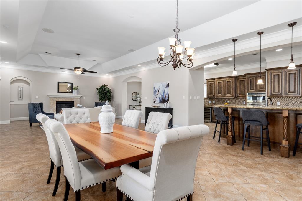 13635 1 Reeveston Road, Houston, Texas 77039, 5 Bedrooms Bedrooms, 9 Rooms Rooms,3 BathroomsBathrooms,Single-family,For Sale,Reeveston,66013237