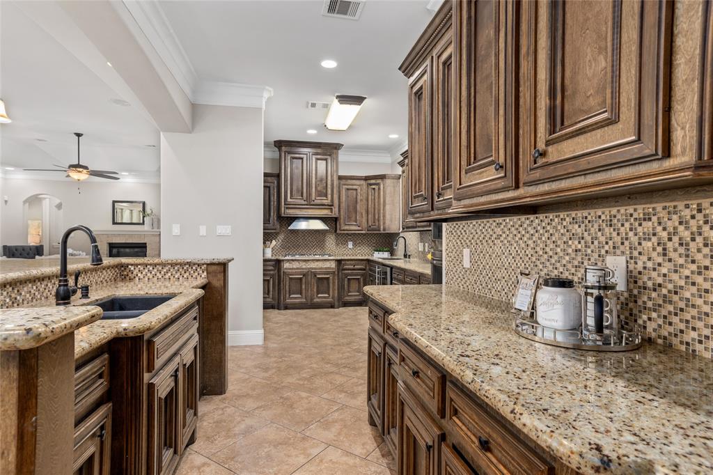 13635 1 Reeveston Road, Houston, Texas 77039, 5 Bedrooms Bedrooms, 9 Rooms Rooms,3 BathroomsBathrooms,Single-family,For Sale,Reeveston,66013237