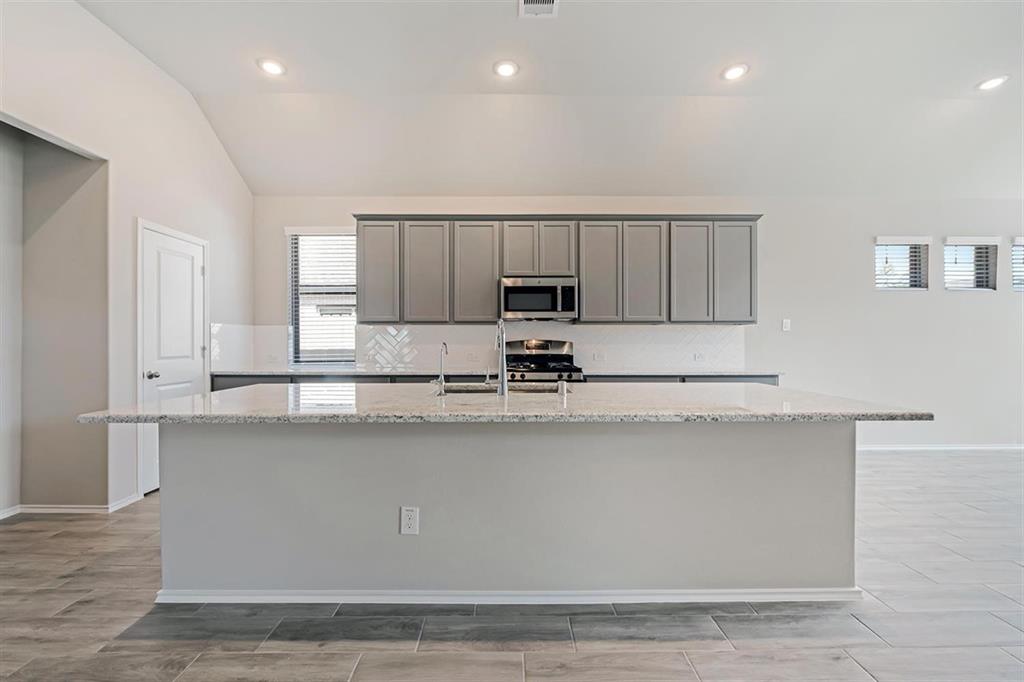 4510 1 Cedar Butte Lane, Manvel, Texas 77578, 4 Bedrooms Bedrooms, 7 Rooms Rooms,3 BathroomsBathrooms,Single-family,For Sale,Cedar Butte,76717269