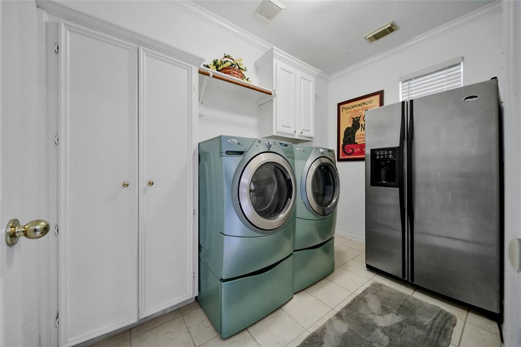 8110 Clearwater Crossing