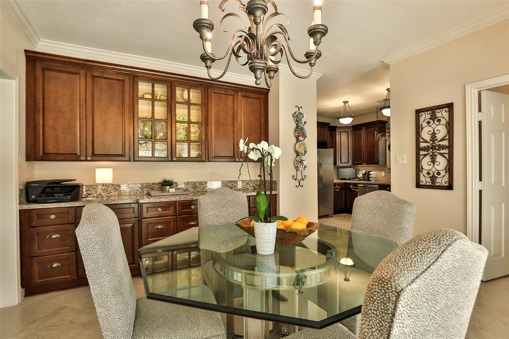 1118 2 Daria Drive, Houston, Texas 77079, 5 Bedrooms Bedrooms, 11 Rooms Rooms,3 BathroomsBathrooms,Single-family,For Sale,Daria,59253316
