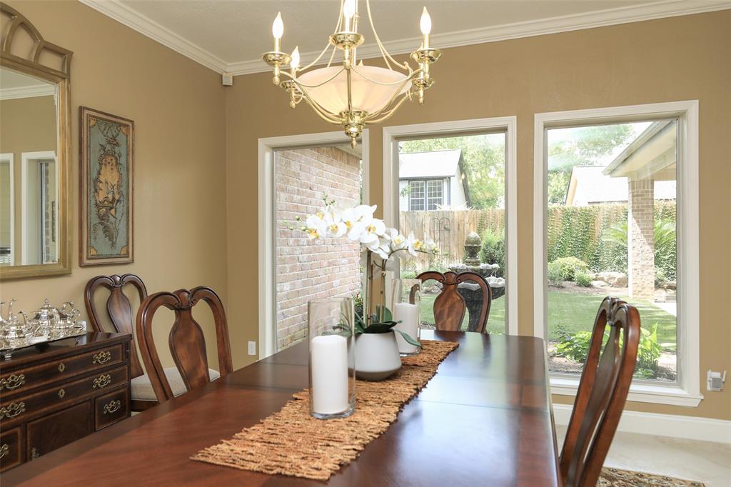 1118 2 Daria Drive, Houston, Texas 77079, 5 Bedrooms Bedrooms, 11 Rooms Rooms,3 BathroomsBathrooms,Single-family,For Sale,Daria,59253316