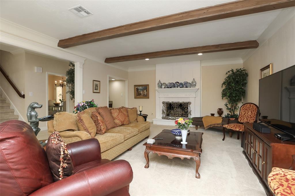 1118 2 Daria Drive, Houston, Texas 77079, 5 Bedrooms Bedrooms, 11 Rooms Rooms,3 BathroomsBathrooms,Single-family,For Sale,Daria,59253316