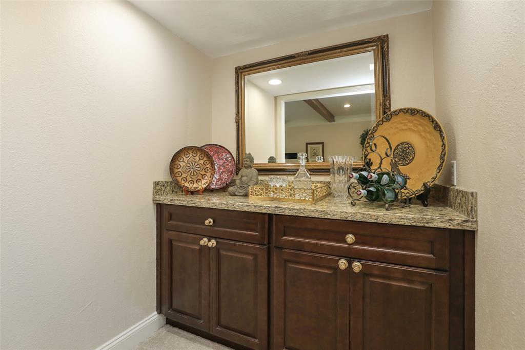 1118 2 Daria Drive, Houston, Texas 77079, 5 Bedrooms Bedrooms, 11 Rooms Rooms,3 BathroomsBathrooms,Single-family,For Sale,Daria,59253316