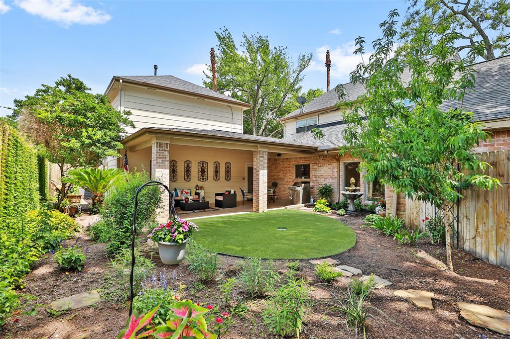 1118 2 Daria Drive, Houston, Texas 77079, 5 Bedrooms Bedrooms, 11 Rooms Rooms,3 BathroomsBathrooms,Single-family,For Sale,Daria,59253316