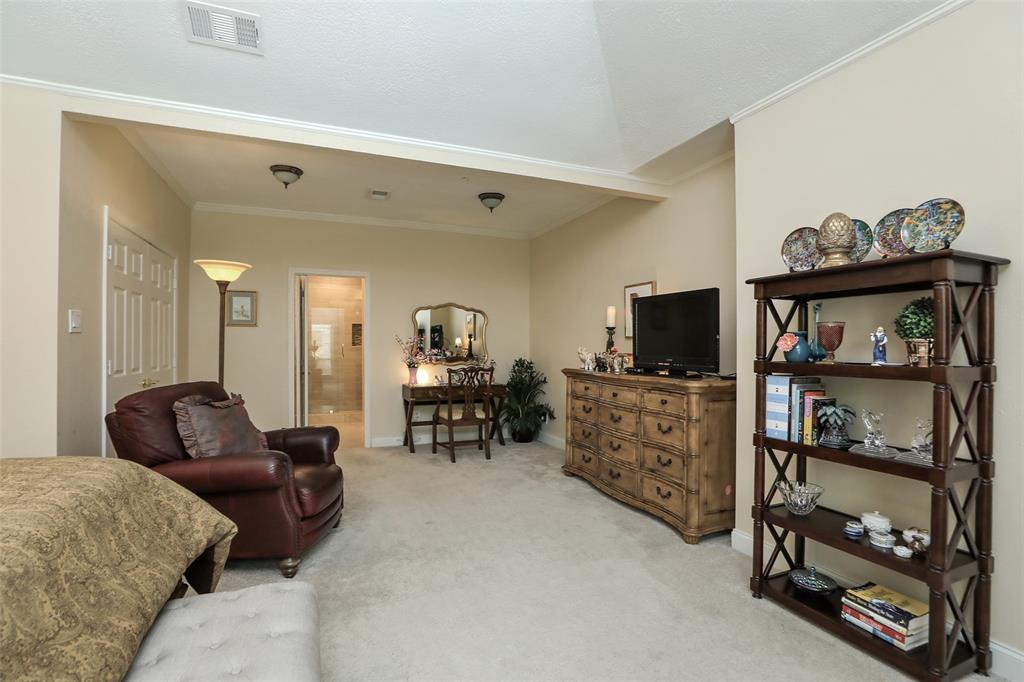 1118 2 Daria Drive, Houston, Texas 77079, 5 Bedrooms Bedrooms, 11 Rooms Rooms,3 BathroomsBathrooms,Single-family,For Sale,Daria,59253316