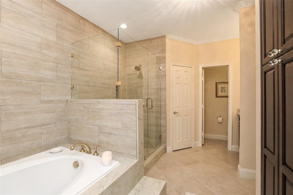 1118 2 Daria Drive, Houston, Texas 77079, 5 Bedrooms Bedrooms, 11 Rooms Rooms,3 BathroomsBathrooms,Single-family,For Sale,Daria,59253316
