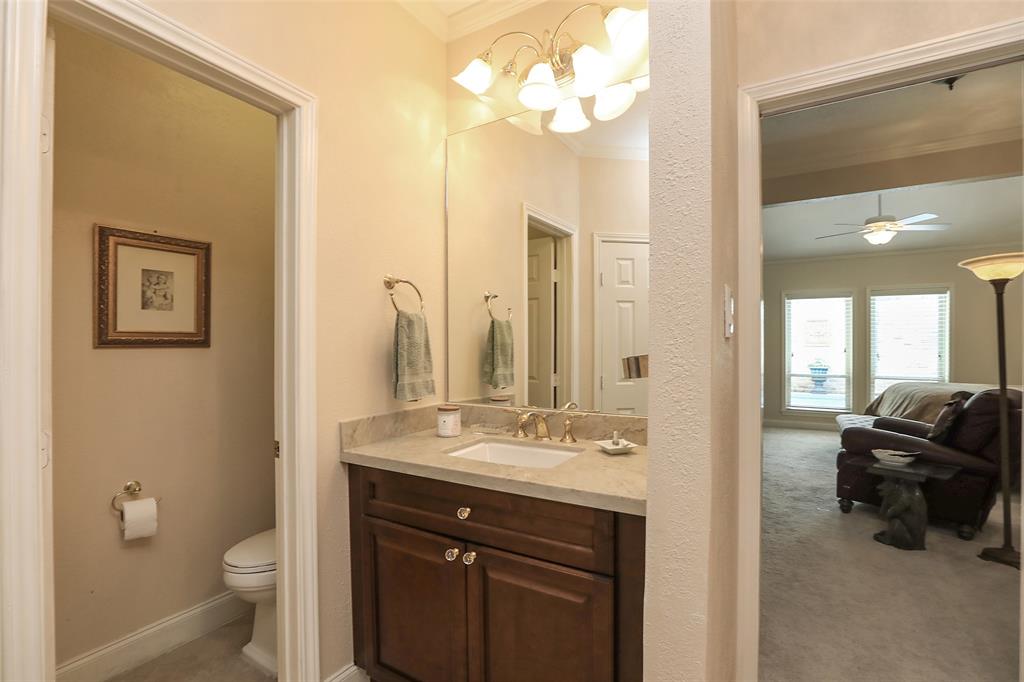 1118 2 Daria Drive, Houston, Texas 77079, 5 Bedrooms Bedrooms, 11 Rooms Rooms,3 BathroomsBathrooms,Single-family,For Sale,Daria,59253316