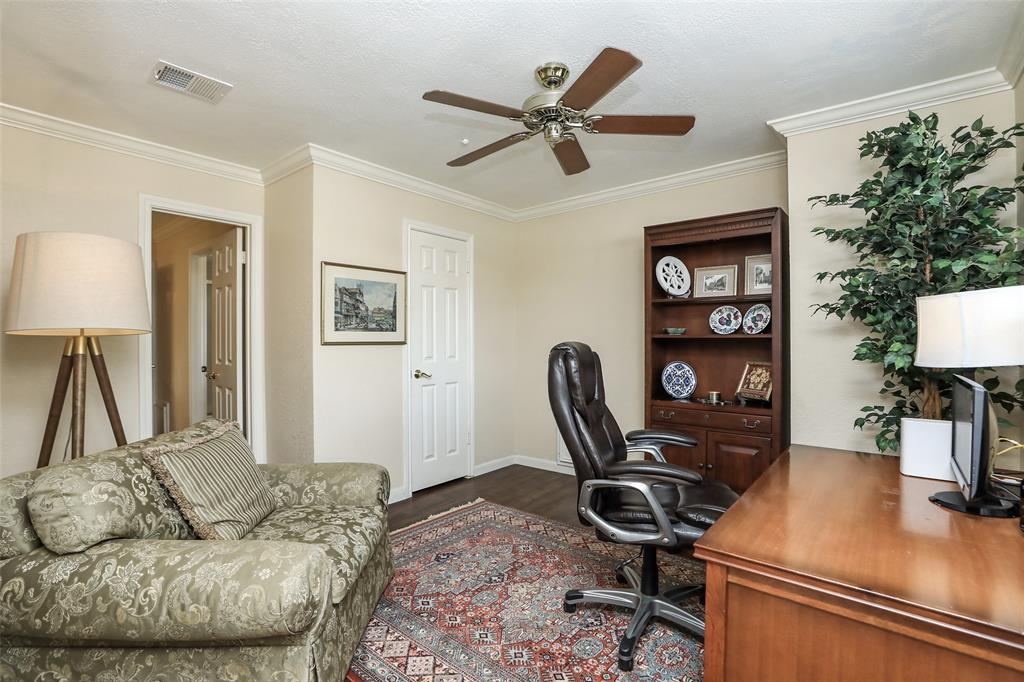 1118 2 Daria Drive, Houston, Texas 77079, 5 Bedrooms Bedrooms, 11 Rooms Rooms,3 BathroomsBathrooms,Single-family,For Sale,Daria,59253316