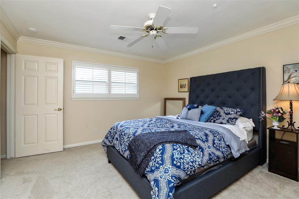 1118 2 Daria Drive, Houston, Texas 77079, 5 Bedrooms Bedrooms, 11 Rooms Rooms,3 BathroomsBathrooms,Single-family,For Sale,Daria,59253316