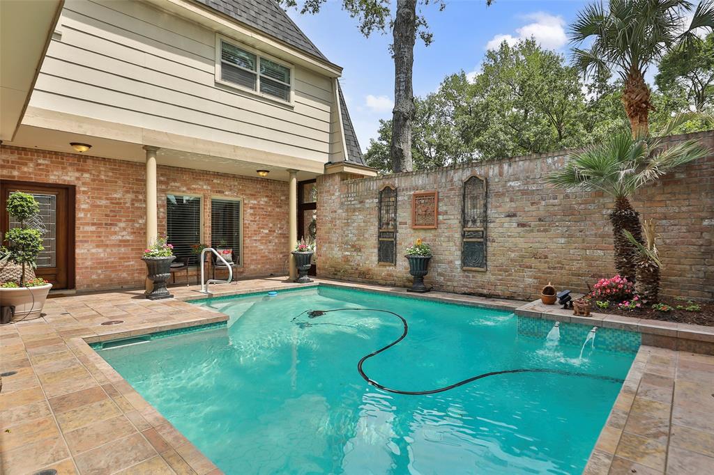1118 2 Daria Drive, Houston, Texas 77079, 5 Bedrooms Bedrooms, 11 Rooms Rooms,3 BathroomsBathrooms,Single-family,For Sale,Daria,59253316