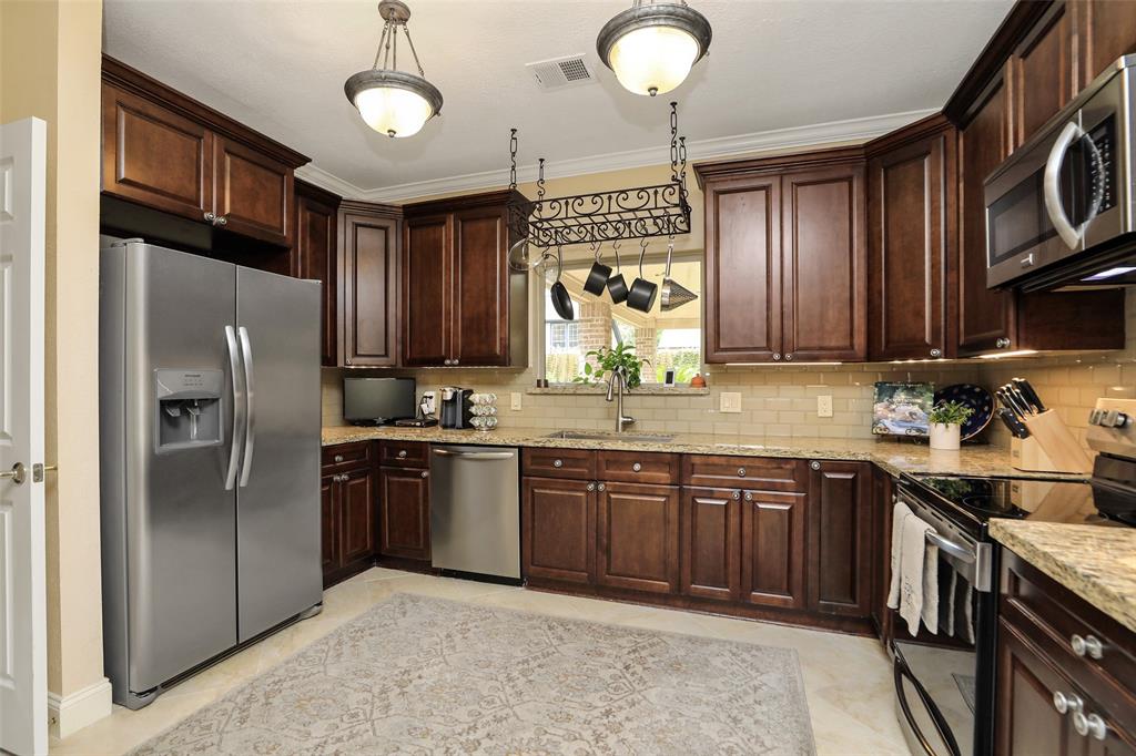 1118 2 Daria Drive, Houston, Texas 77079, 5 Bedrooms Bedrooms, 11 Rooms Rooms,3 BathroomsBathrooms,Single-family,For Sale,Daria,59253316
