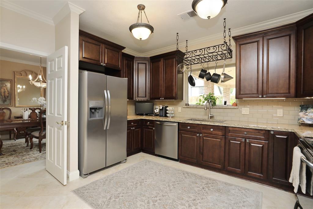 1118 2 Daria Drive, Houston, Texas 77079, 5 Bedrooms Bedrooms, 11 Rooms Rooms,3 BathroomsBathrooms,Single-family,For Sale,Daria,59253316