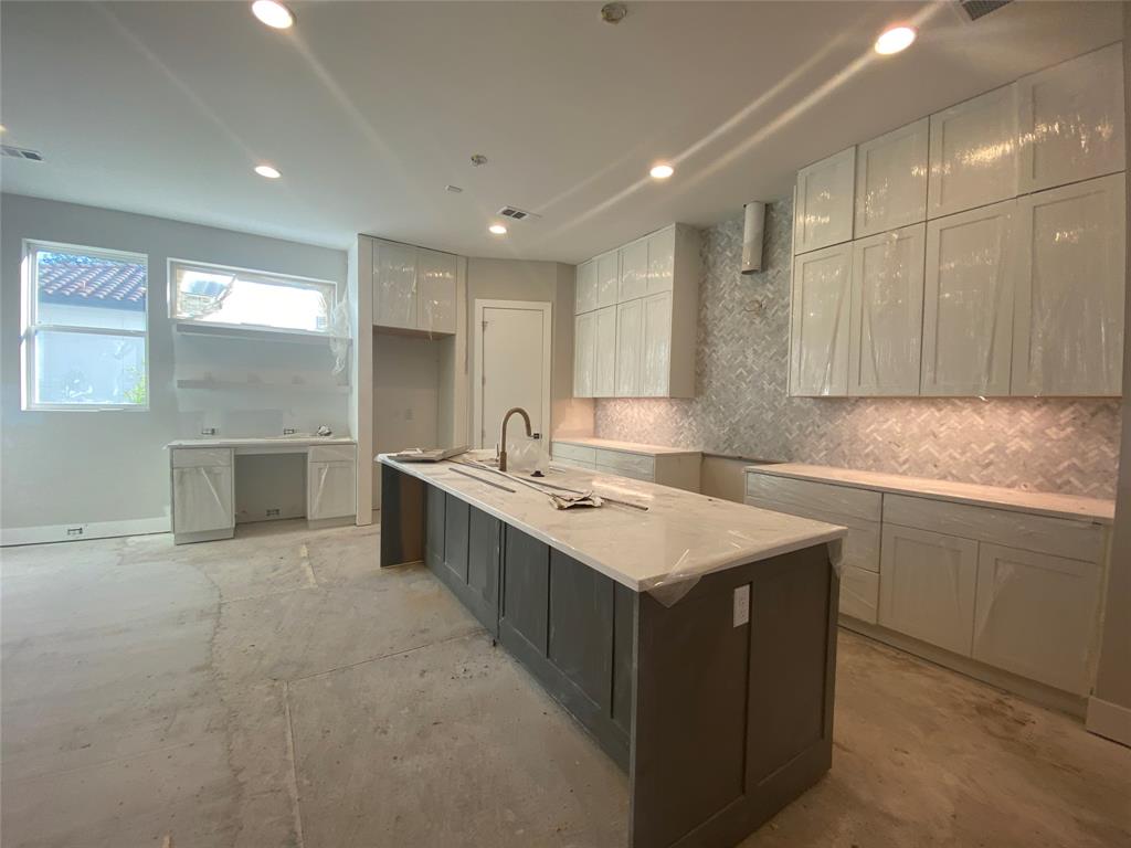 1603 3 Driscoll Street, Houston, Texas 77019, 4 Bedrooms Bedrooms, 10 Rooms Rooms,3 BathroomsBathrooms,Single-family,For Sale,Driscoll,51230037