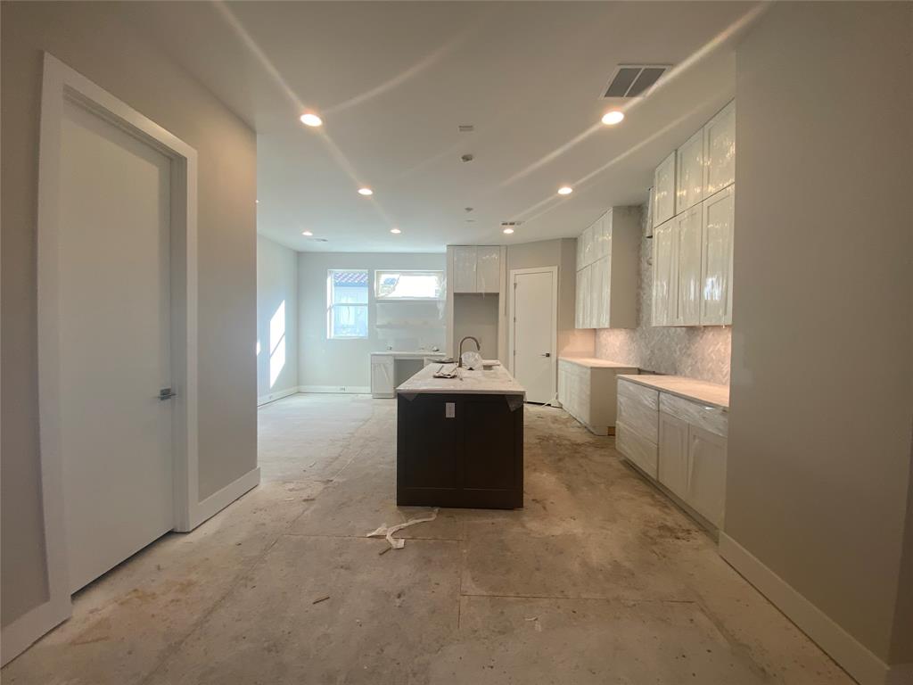 1603 3 Driscoll Street, Houston, Texas 77019, 4 Bedrooms Bedrooms, 10 Rooms Rooms,3 BathroomsBathrooms,Single-family,For Sale,Driscoll,51230037