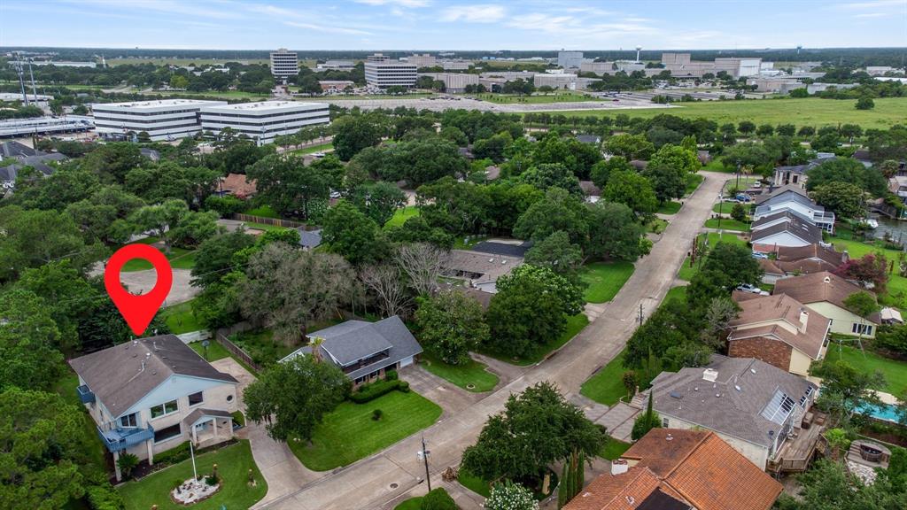 2523 2 Baycrest Drive, Houston, Texas 77058, 3 Bedrooms Bedrooms, ,2 BathroomsBathrooms,Single-family,For Sale,Baycrest,83231150